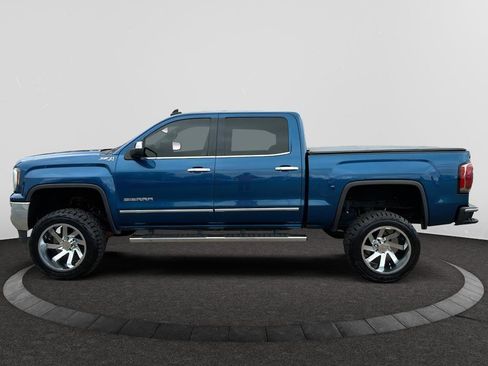 Used 2018 GMC Sierra 1500 SLT image 2