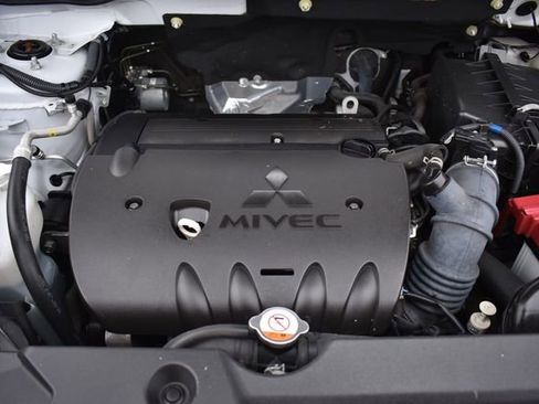 Used 2023 Mitsubishi Outlander Sport ES image 30