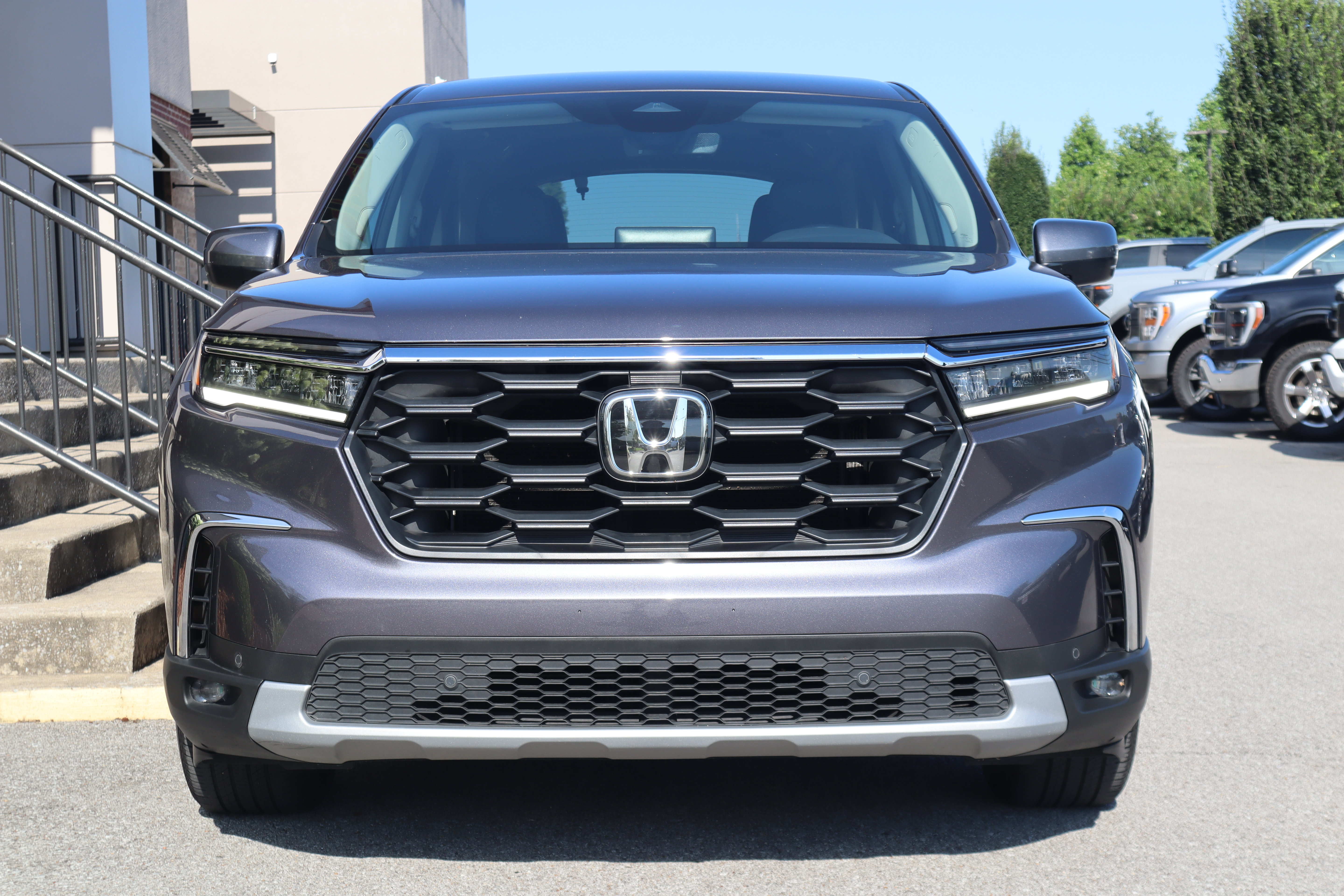 Used 2025 Honda Pilot EX-L image 4