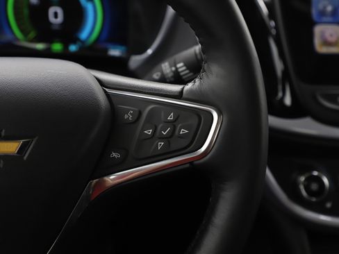Used 2017 Chevrolet Volt LT w/ Comfort Package image 25
