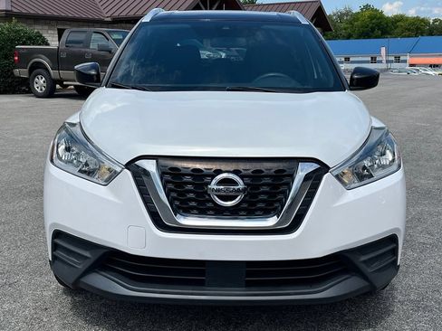 Used 2020 Nissan Kicks SV FWD image 3