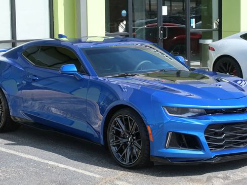 Used 2018 Chevrolet Camaro ZL1 image 5