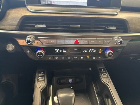 Used 2022 Kia Telluride SX w/ SX Prestige Package AWD/4WD image 25