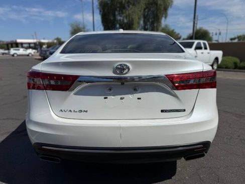 Used 2016 Toyota Avalon Touring FWD image 4