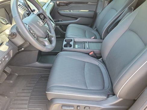 Used 2024 Honda Odyssey Elite image 12