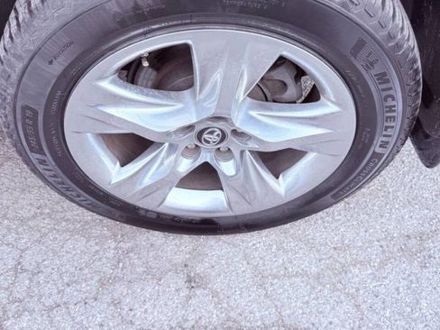 Used 2018 Toyota Highlander Limited image 27