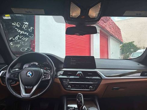 Used 2018 BMW 540i xDrive AWD/4WD image 12