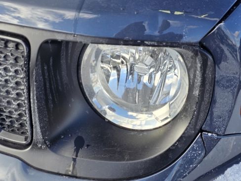 Used 2020 Jeep Renegade Altitude image 11