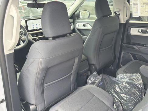 New 2026 Ford Explorer Active RWD image 21