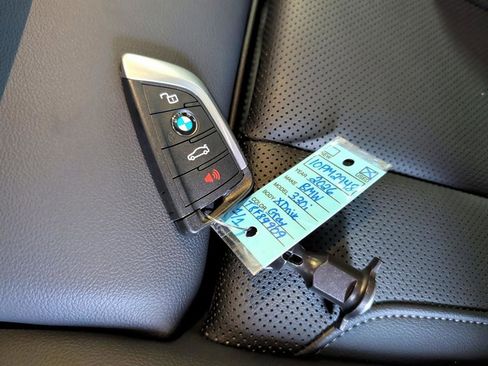 Used 2026 BMW 330i xDrive Sedan image 30