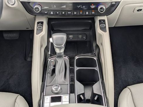 Certified 2024 Kia Telluride S w/ S Sunroof Package FWD image 23