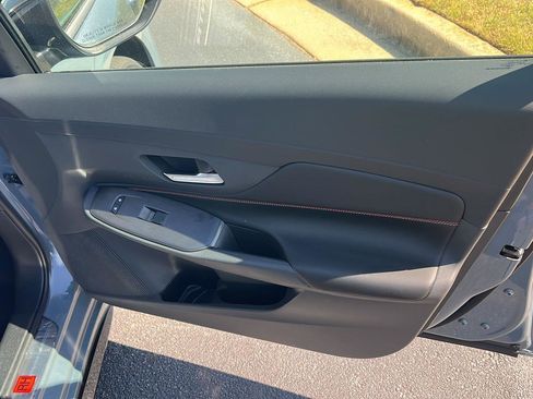 New 2026 Nissan Sentra SR w/ Floor Mat Package FWD image 13