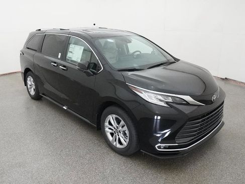 New 2026 Toyota Sienna Limited image 79