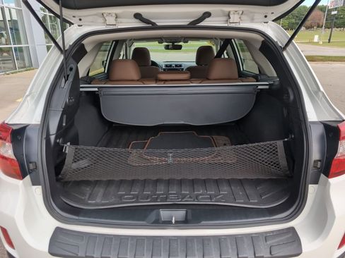 Used 2017 Subaru Outback 2.5i Touring w/ Popular Package #5A image 10