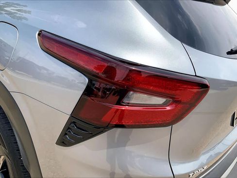 Used 2025 Chevrolet Trax ACTIV FWD image 31