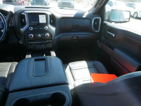 Used 2019 GMC Sierra 1500 Denali w/ Denali Ultimate Package AWD/4WD image 11