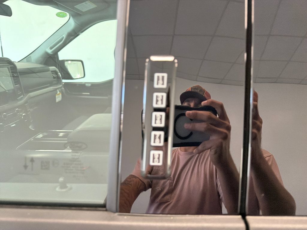 New 2026 Ford F150 XLT w/ XLT Chrome Appearance Package RWD image 10