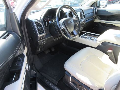 Used 2021 Ford Expedition Max Platinum image 16
