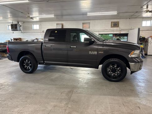 Used 2017 RAM 1500 Big Horn AWD/4WD image 5