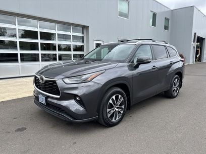 Used 2022 Toyota Highlander XLE