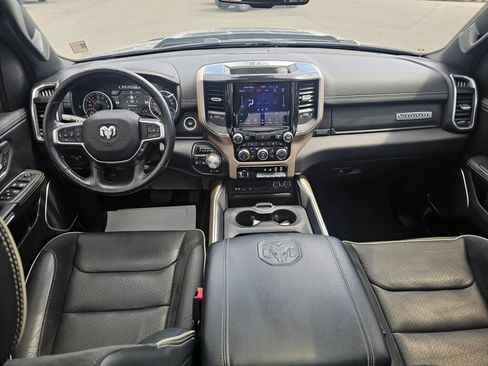 Used 2019 RAM 1500 Laramie w/ Sport Appearance Package AWD/4WD image 18
