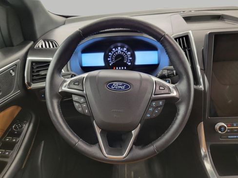 Used 2023 Ford Edge Titanium w/ Equipment Group 301A AWD/4WD image 6