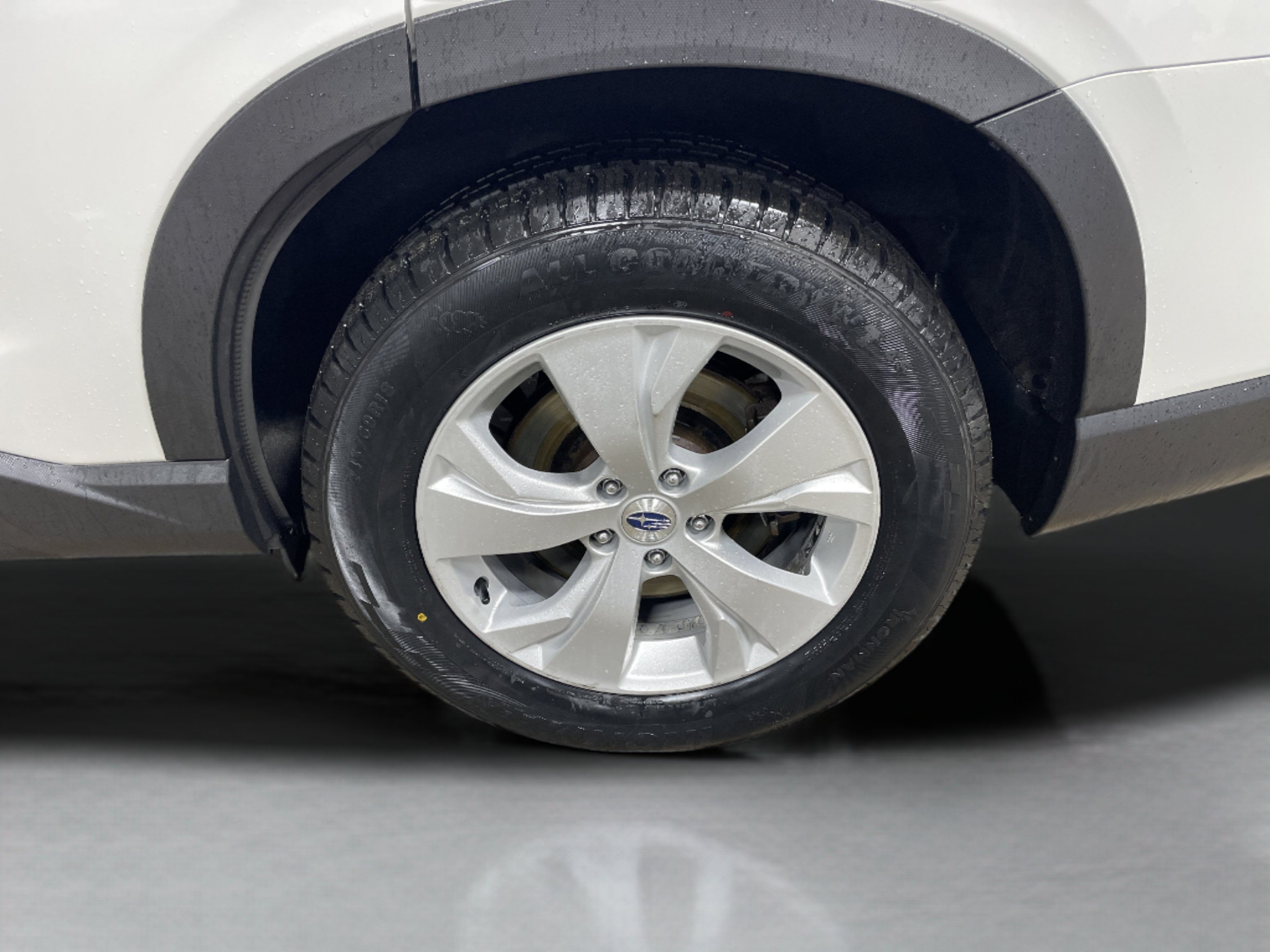 Used 2023 Subaru Ascent 8-Passenger AWD/4WD image 9
