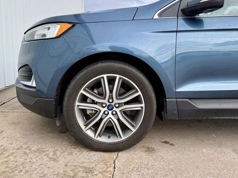 Certified 2019 Ford Edge Titanium w/ Cold Weather Package image 27