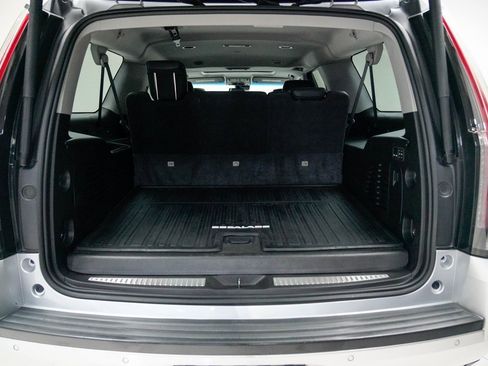 Used 2019 Cadillac Escalade ESV Luxury image 27