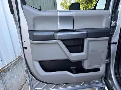 Used 2022 Ford F250 XLT w/ XLT Premium Package AWD/4WD image 9