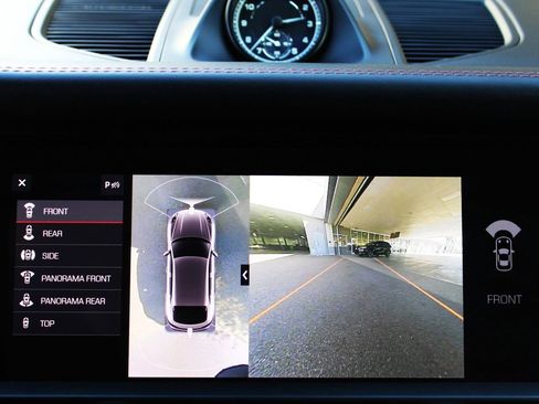 Used 2024 Porsche Macan Premium image 33