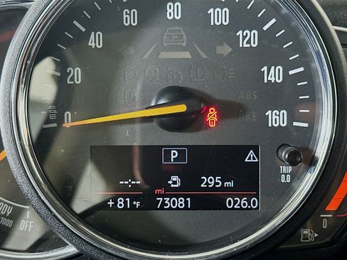 Used 2021 MINI Cooper 2-Door Hardtop w/ Storage Package image 18