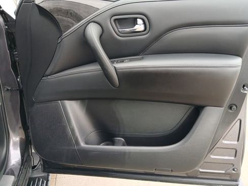 Used 2022 INFINITI QX80 Luxe w/ All-Season Package image 26