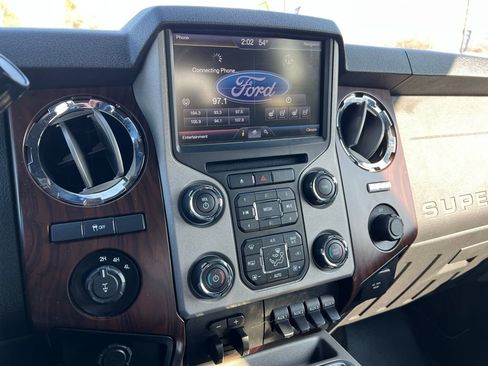 Used 2014 Ford F350 Lariat w/ Lariat Ultimate Package image 27