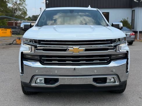 Used 2021 Chevrolet Silverado 1500 LTZ AWD/4WD image 4