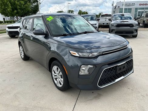 Used 2022 Kia Soul LX FWD image 7