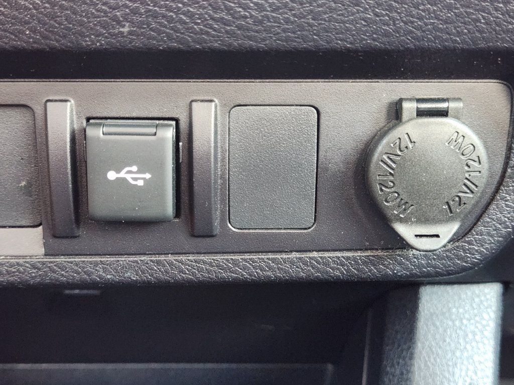 Used 2022 Toyota Tacoma SR w/ SR Convenience Package RWD image 20