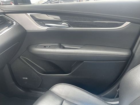 Certified 2022 Cadillac XT5 Premium Luxury w/ LPO, Floor Liner Package image 32