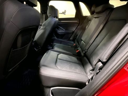 Used 2023 Audi Q3 2.0T Premium image 19