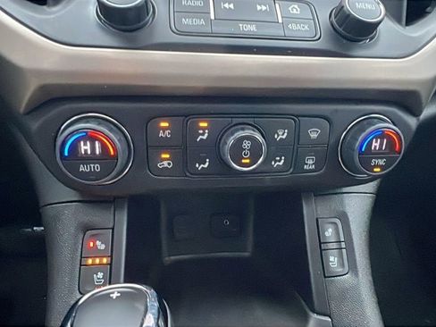 Used 2019 GMC Acadia Denali w/ Technology Package image 32