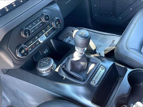 Certified 2025 Ford Bronco Badlands AWD/4WD image 14