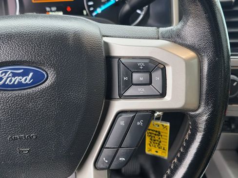 Used 2022 Ford F250 Lariat w/ Chrome Package image 20