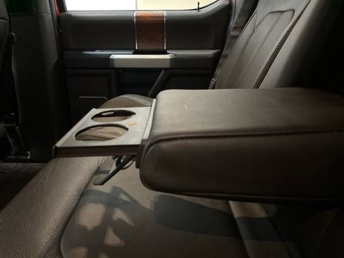 Used 2015 Ford F150 King Ranch w/ Equipment Group 601A Luxury AWD/4WD image 71