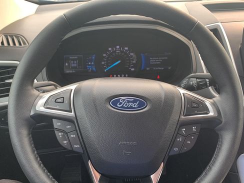 Used 2024 Ford Edge SEL w/ Convenience Package AWD/4WD image 9