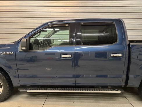Used 2018 Ford F150 XLT w/ Equipment Group 302A Luxury AWD/4WD image 9
