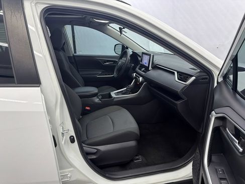 Used 2023 Toyota RAV4 XLE w/ Convenience Package FWD image 14