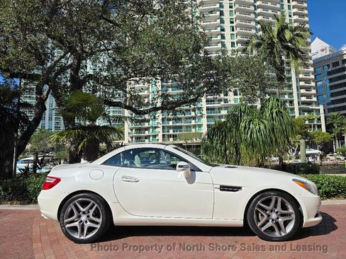 Used 2014 Mercedes-Benz SLK 250 image 4