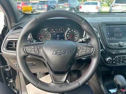 Used 2024 Chevrolet Equinox RS FWD image 15