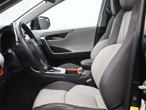 Used 2020 Toyota RAV4 Adventure image 9