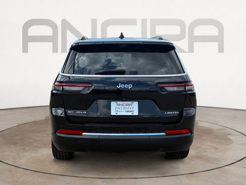 Used 2022 Jeep Grand Cherokee L Limited w/ Luxury Tech Group II image 9